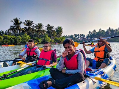 pitstop during kayaking